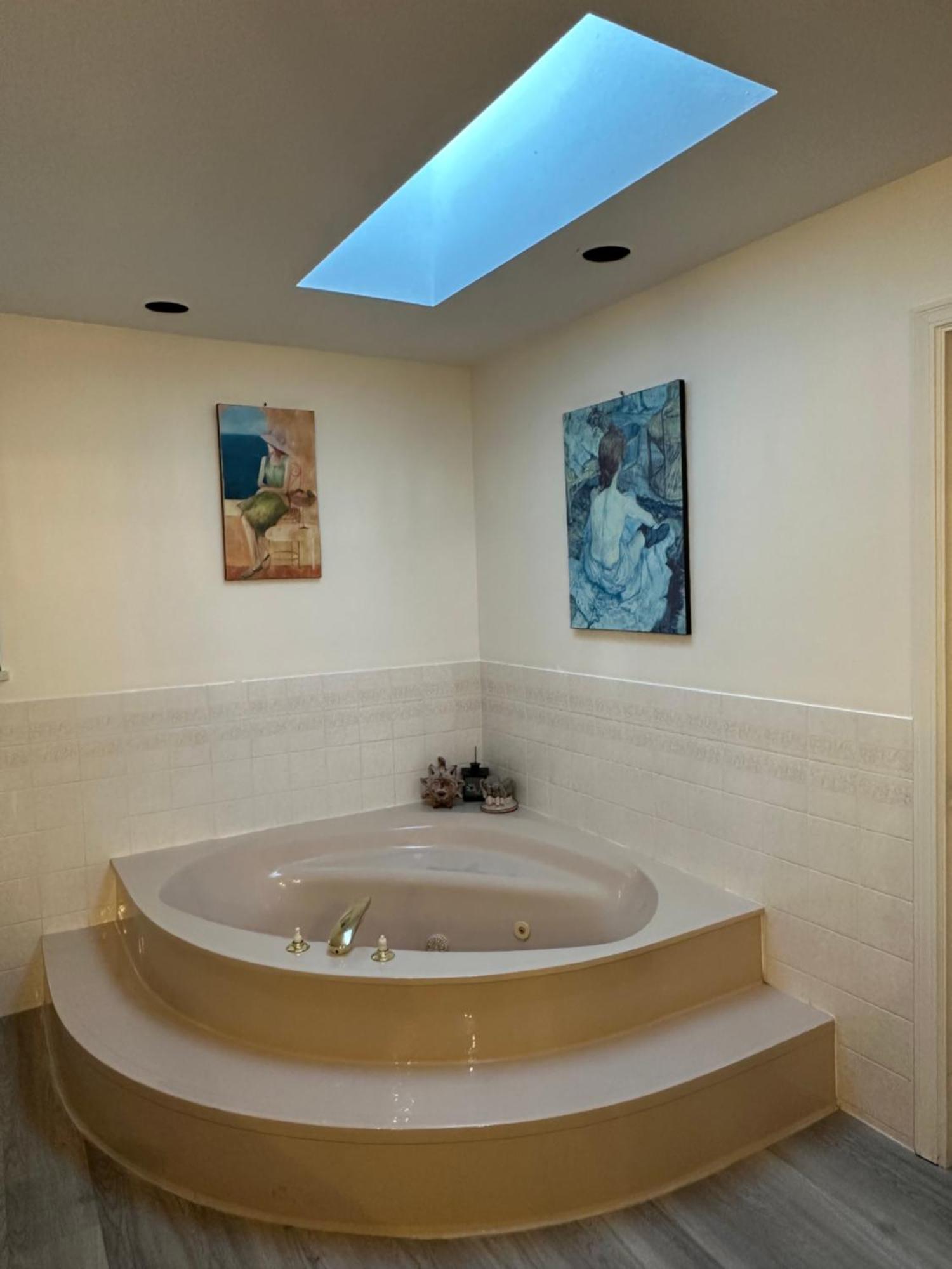 Beautiful Home In Burnaby Ngoại thất bức ảnh